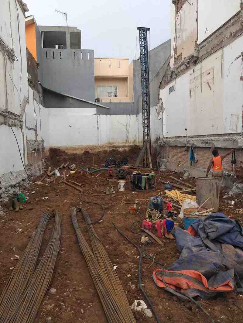 Rumah PIK - Bore pile mini crane Ø30cm di Pantai Indah Kapuk, Jakarta Utara